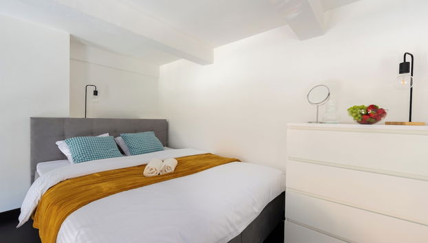 Charming loft-studio apart with parking - Foto 4, Habitación