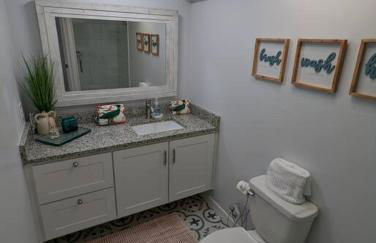 5/3 with a heated pool 2 min from beach, updated - Foto 35