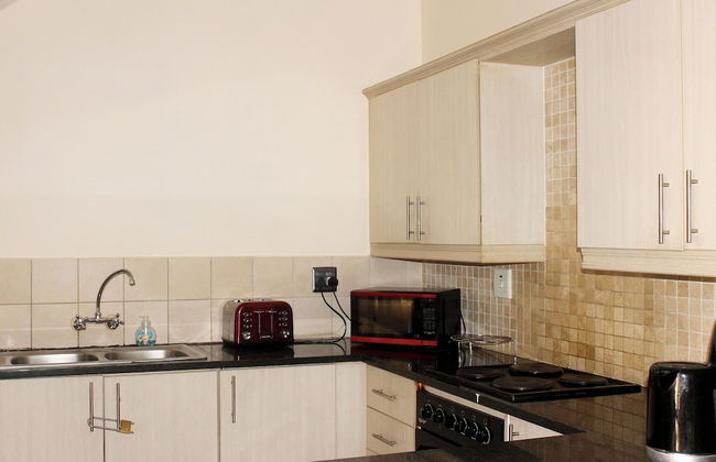 Cozy 3 Bed Duplex ,sleeps 6 With Double Bathroom - Photo 7