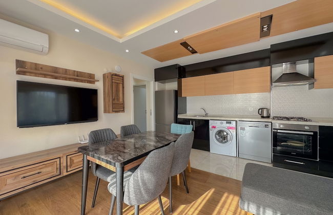 Flower City Suites - Photo 19