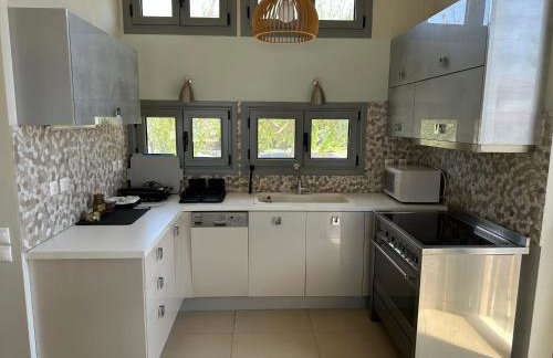 Seaside Villa with Private Football Pitch - Foto 38