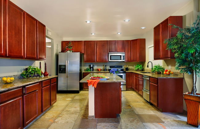 Backyard Playground! Golf Sport Court & Hot Tub! - Foto 9