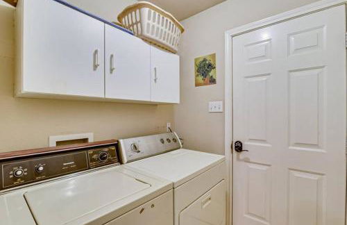 PRIVATE POOL w/Full Amenities by BLD & Joe Pool LK - Foto 4