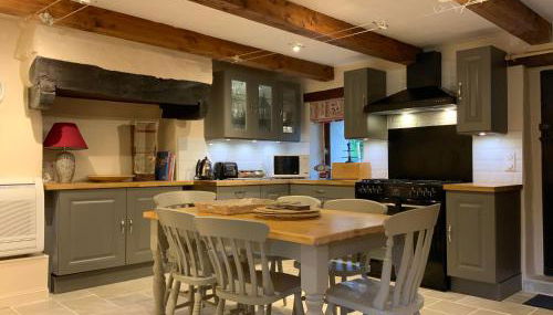 Priory at Kergudon Gîtes, Family gîte with pool - Foto 5, stove, dishwasher, pet friendly, toaster, minibar