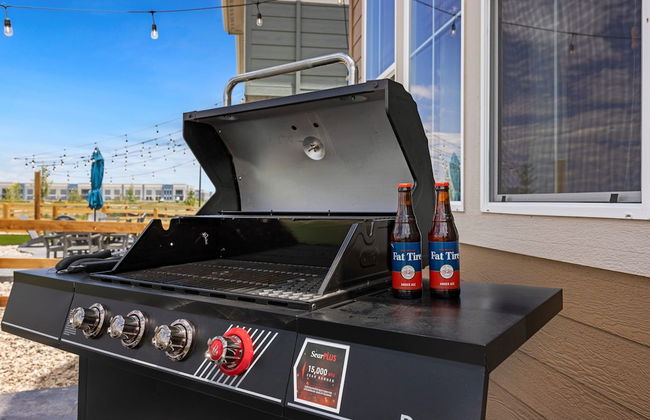 New Build W/ Great Backyard & Lake Access! - Foto 39