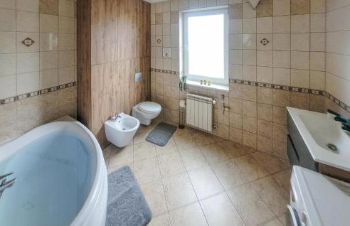 Beautiful Home In Darlowo With Wifi - Foto 27
