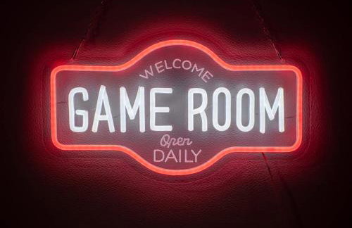 Spacious 4BR in Kamms Corners Cleveland - Game Room - Sleeps 9 - Foto 34