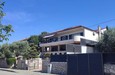 Biuk Apartments - Photo 35