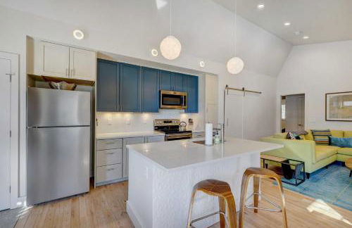 Fireplace and Deck Modern Cabin in Grand Lake! - Foto 9