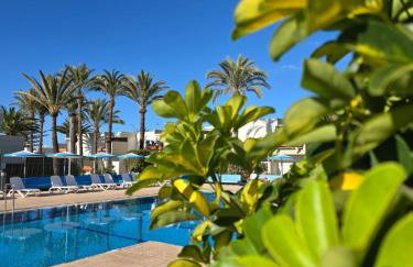 Tenerife South SUNNY Terrace with VIEW and BiG POOL AirCon DW - Foto 6