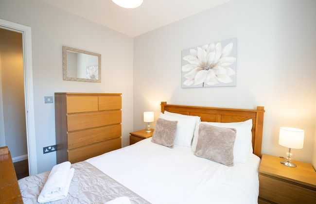 Velvet 2-bedroom Apartment, Brewery Road, Hoddesdon - Foto 1