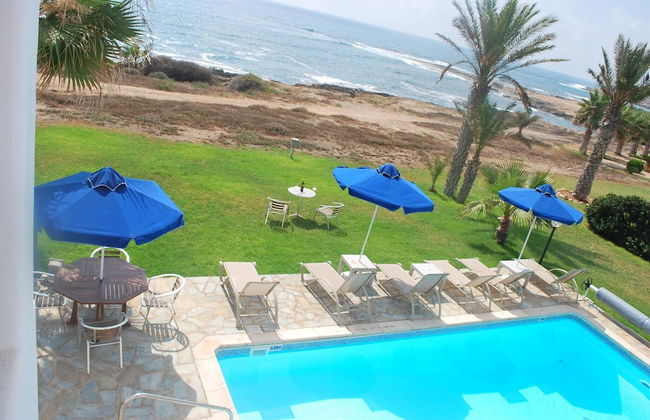Sea Front Villa, Heated Private Pool, Amazing Location Paphos 323 - Foto 45