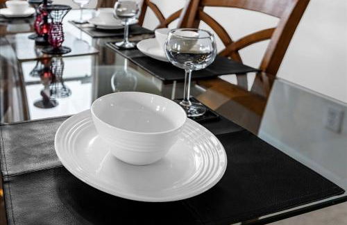 Bluelakeview Luxury Villa with Private Pool & Spa plus Lake Views, BBQ, Games Room - Photo 10