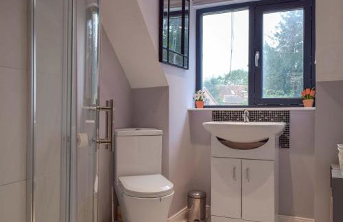 The Ewelme Hideaway - Photo 10