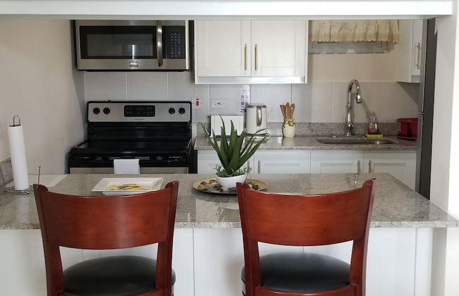 New Kingston Guest Apt at Kingsway - Foto 5