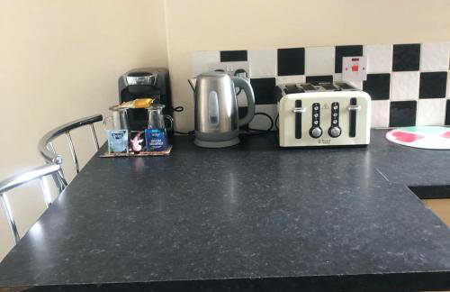 Beach & City Access - 2 Floors, Full Kitchen, Free Parking - Foto 15