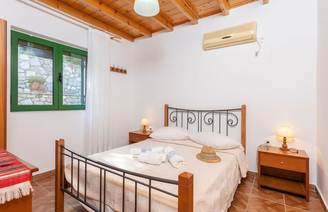 Villa Martha Large Private Pool Walk to Beach Sea Views A C Wifi Car Not Required - 2247 - Foto 20