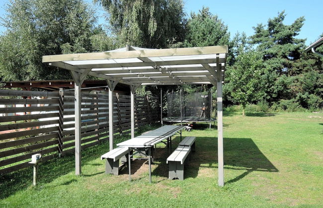 House by Lake Kolczewskie Near Baltic Sea - Photo 18