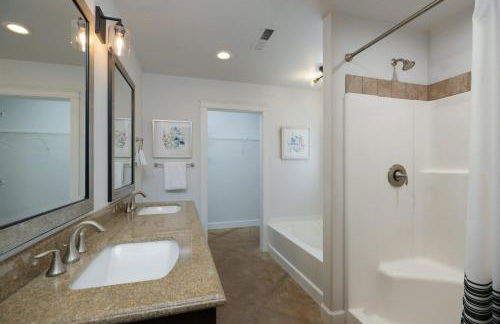 Private Hot-Tub- 3 BDR for 8 Pet's OK - Foto 37