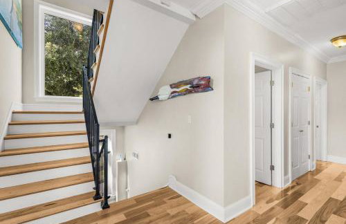 Luxury Beachside Haven with Pool and Elevator - Foto 60