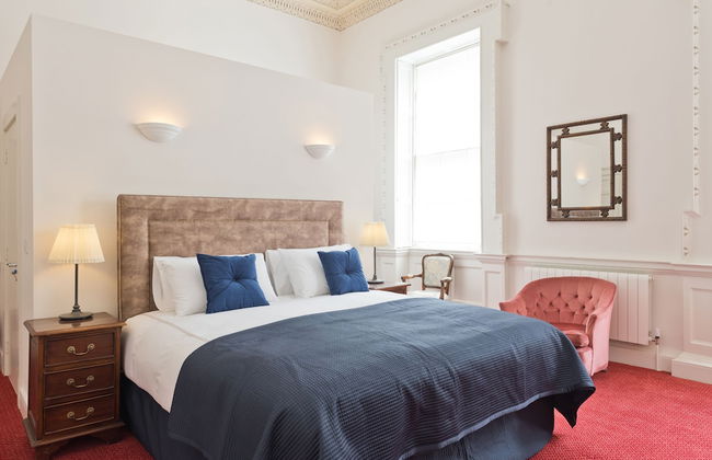 Henrietta Suites City Centre - Photo 28