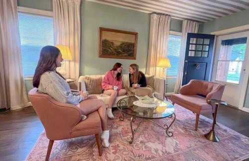 Peaches and Cream Coffee and Confetti Villa - Foto 7