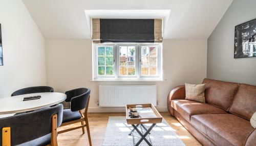 The Queen Stage - Photo 5