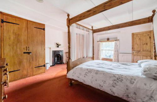 Park Farmhouse - Photo 12