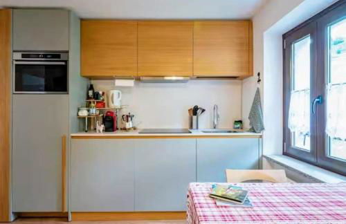 Bormio Suite - with WIFI & Netflix - Photo 4