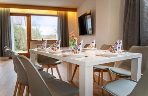 HomeTonight Workers Home - Komfortables Haus für bis zu 9 Monteure - Foto 12