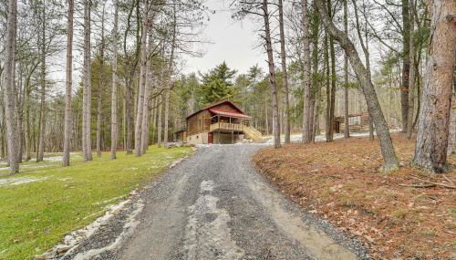 Family-Friendly Tyrone Cabin with Deck Near Hiking - Foto 3