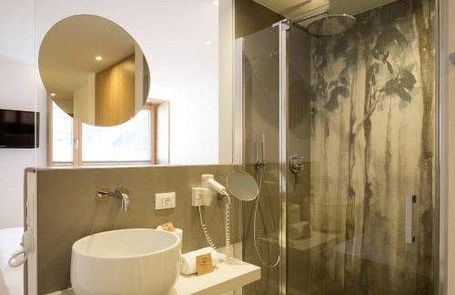 HEIMAT - Chic & Spacious Alpine Escape Schlanders - Foto 2