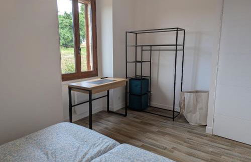 Gîte chaleureux 4 pers, terrasse, proche Loire - FR-1-590-578 - Photo 4