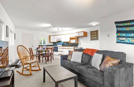 Incredible Water Views, Deck Relaxing Retreat Greenbank Getaway by Avantstay - Foto 16