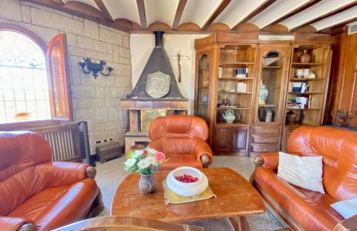 Magnífico Castillo privado, elevado en la roca - Foto 12