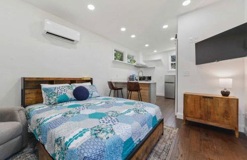 Coastal Cabana Studio - Close to beach and Mississippi City - Photo 2