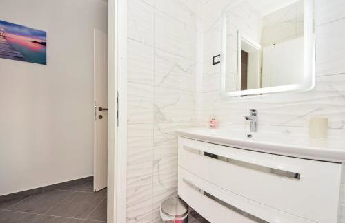 Apartment Zubčić-1 by Interhome - Foto 15