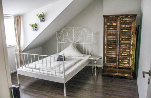 EXKLUSIVE 2 Zi. Dachgeschosswohnung in Top Lage! - Foto 8