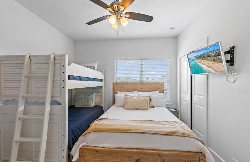 Few steps to Ocean- Beach Cruisers & Free parking & Private backyard - Foto 25