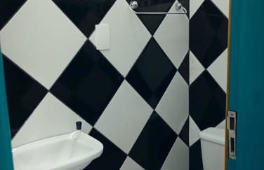 Hospedagem próximo ao centro suite vip - Photo 11