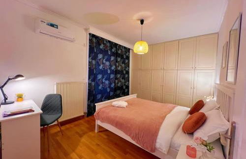 Cozy fairytal garden apartment, Family Friendly, Free parking, 15 Min to Airport - Foto 14