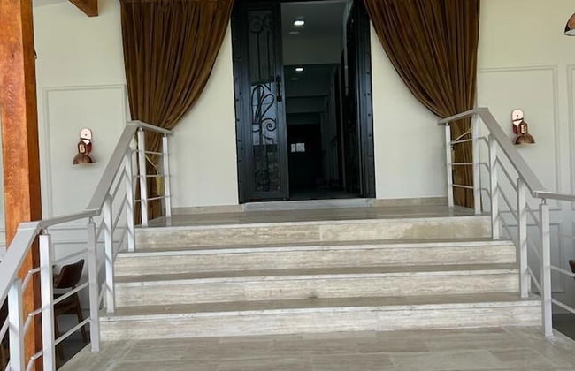 Royalova Hotel - Photo 32