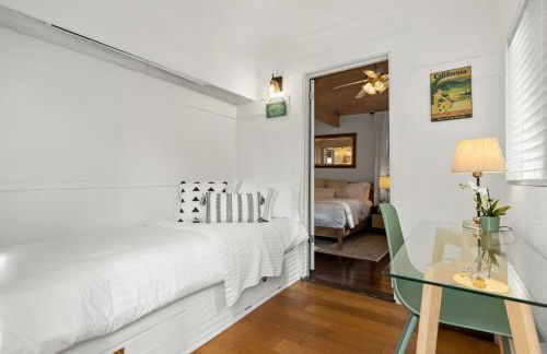 Santa Barbara Beach Cottage - Photo 25