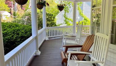 Big New England Family Home; walk to beach, shops - Foto 5