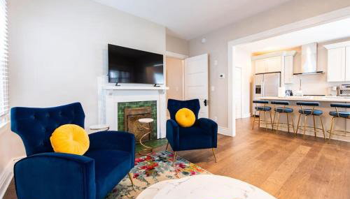 2BR Haven: Remodeled Gem! - Foto 3