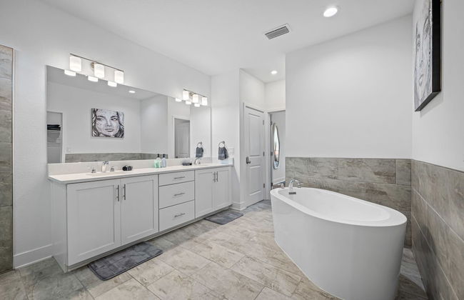 New-6br Discovilla- Sleeps16 Heated Pool & More - Foto 27