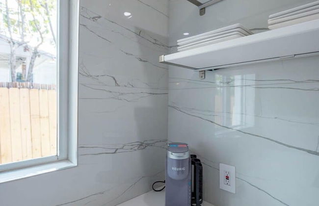 Uhost AI 1B Retreat Fully Equipped w Patio - Foto 14