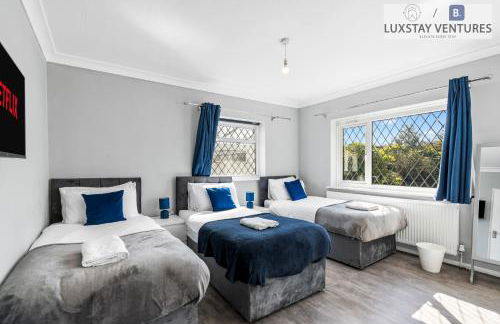 Spacious 3 Bedroom Brighton Home - South Downs - Stunning Sea Views - Garden - Pool Table - FREE Parking - Foto 2