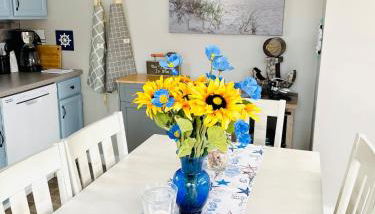 Walk to Beach, Harbor, Fire Pit, Outdoor Shower - Foto 3