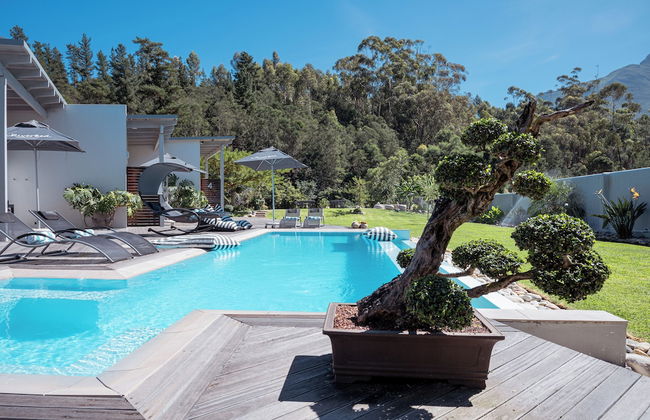 A Riverbed Guesthouse - Photo 53